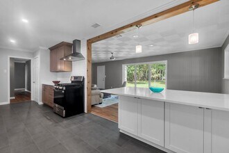 4100 Moss St in Lafayette, LA - Building Photo - Building Photo