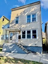 9737 S Ave N in Chicago, IL - Building Photo