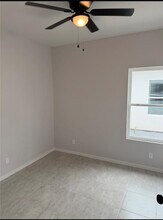 9 N Alexandrite Ave in Edinburg, TX - Building Photo - Building Photo