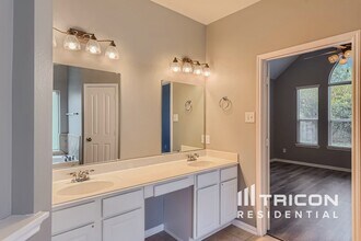 7506 Parkcross Pl in Cypress, TX - Foto de edificio - Building Photo