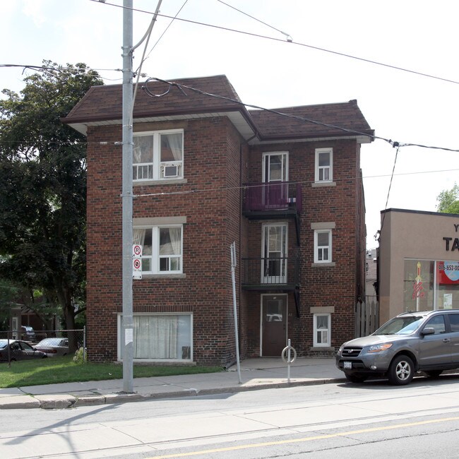 40 Vaughan Rd in Toronto, ON - Building Photo - Primary Photo