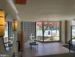 2800 Wisconsin Ave NW in Washington, DC - Building Photo - Building Photo