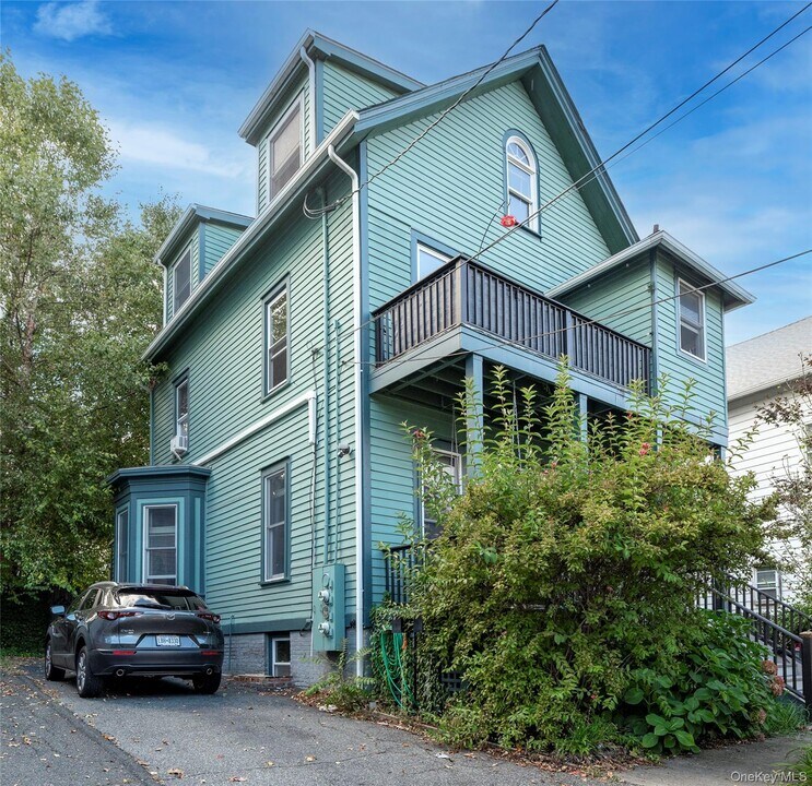6 Prospect St in Nyack, NY - Building Photo