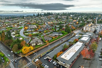 Bellevue Park in Bellevue, WA - Building Photo - Building Photo