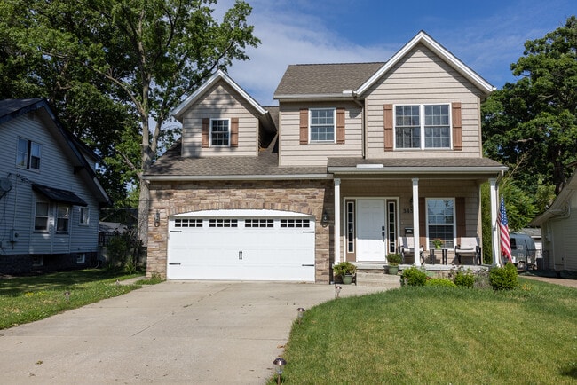 345 Kenilworth Rd in Bay Village, OH - Building Photo - Building Photo