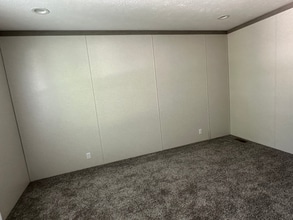 1080 Colonial Trail in Kalamazoo, MI - Building Photo - Building Photo