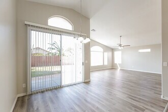 1105 E Blackhawk Dr in Phoenix, AZ - Building Photo - Building Photo