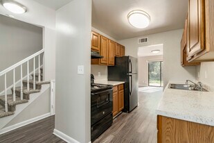 Windsor Harbor in Charlotte, NC - Building Photo