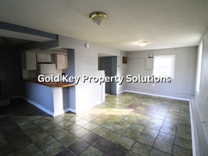 1030 Brookline St in Anderson, IN - Building Photo - Building Photo