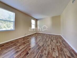 2106 Prairie Clover Dr in Lebanon, OH - Building Photo - Building Photo