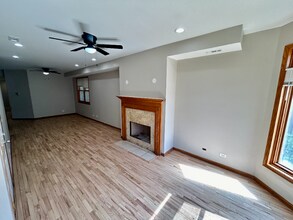 5333 S Calumet Ave-Unit -2 in Chicago, IL - Building Photo - Building Photo