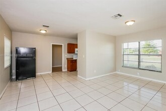 3010 NW 187th St in Miami Gardens, FL - Building Photo - Building Photo