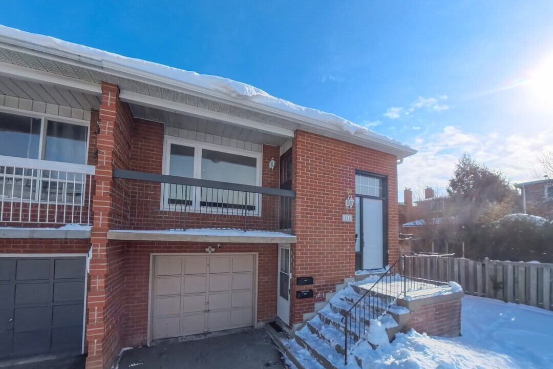 115 Tall Grass Trail in Vaughan, ON - Building Photo