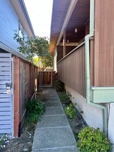880 Larkspur Dr in Millbrae, CA - Building Photo - Building Photo