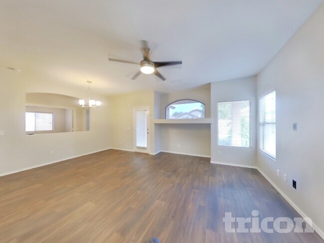 8418 W Sonora St in Tolleson, AZ - Building Photo - Building Photo