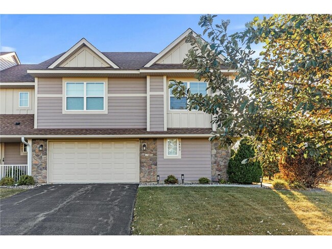 property at 3403 Chestnut Ln