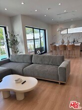 5929 Hesperia Ave in Los Angeles, CA - Building Photo - Building Photo
