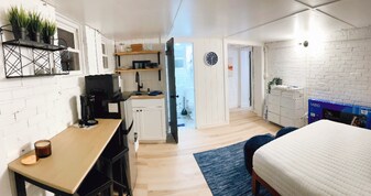 102 Church St in Hogansville, GA - Building Photo