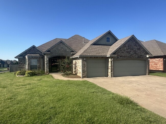 property at 2636 SE 8th St