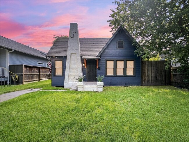 property at 208 Vincent St