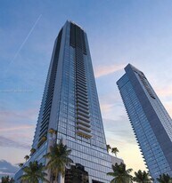 20 NE 11th St in Miami, FL - Building Photo