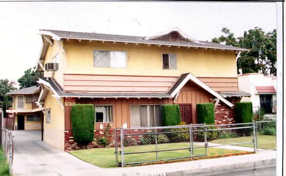 3263 Carlin Ave in Lynwood, CA - Building Photo