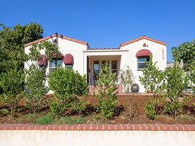 1519 Glenwood Rd in Glendale, CA - Building Photo