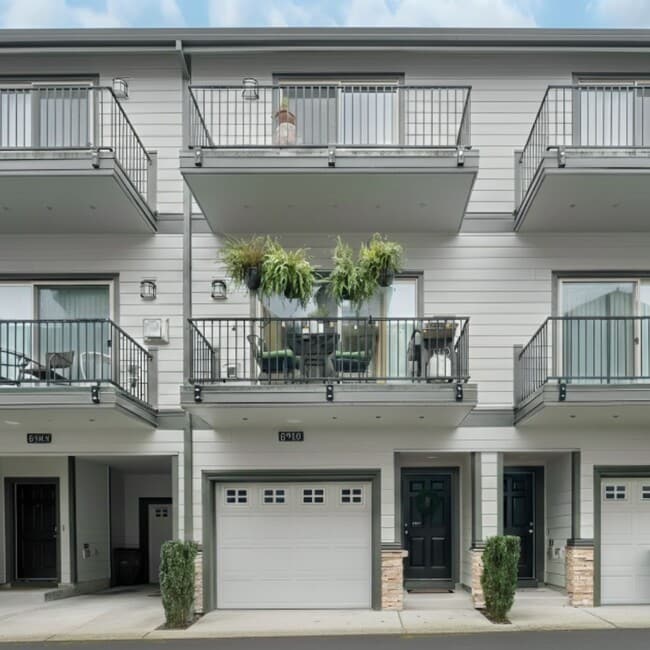 8918 SW Elena Ln in Tigard, OR - Building Photo - Building Photo