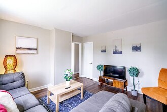 605 Dennison Ave-Unit -ID1265614P in Columbus, OH - Building Photo - Building Photo