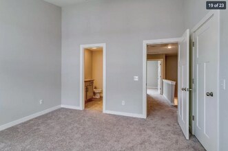 2343 Patrick Ave in Old Hickory, TN - Foto de edificio - Building Photo