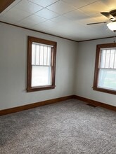 1285 Lincoln Dr in Marion, IA - Building Photo - Building Photo