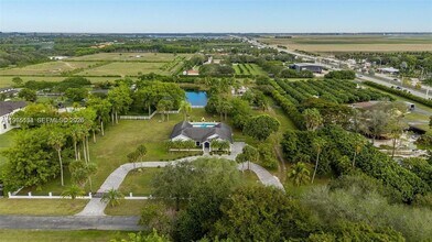 17795 SW 158th St in Miami, FL - Building Photo - Building Photo