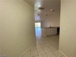 622 SE 13th Pl in Cape Coral, FL - Building Photo - Building Photo