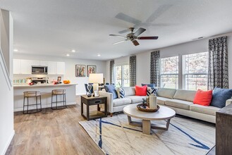 Lakes at Heather Ridge in Fort Wayne, IN - Foto de edificio - Building Photo