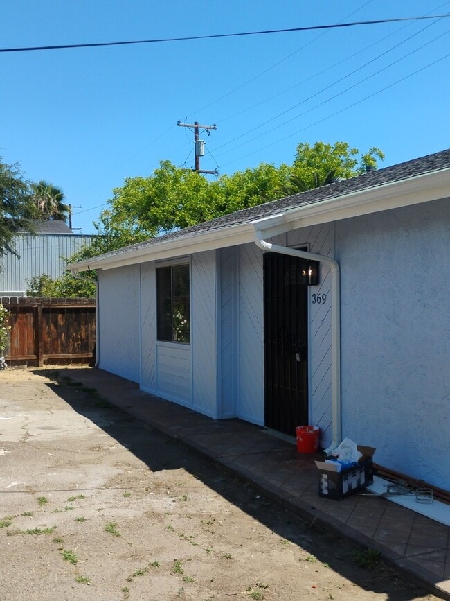 369 Richfield Ave