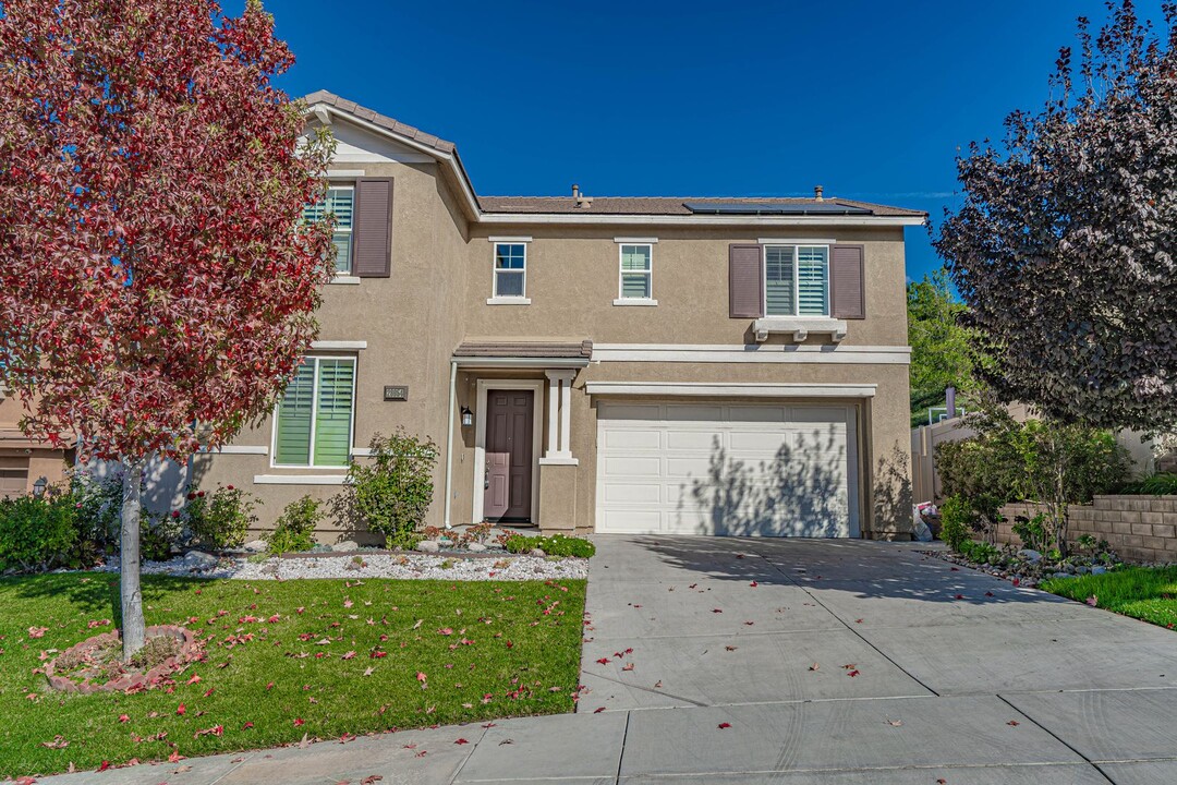 26954 Cherry Willow Dr in Santa Clarita, CA - Building Photo