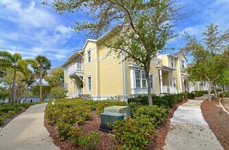 340 Sapphire Lake Dr, Unit 101 in Bradenton, FL - Building Photo - Building Photo