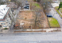 655 NE Parkway Dr in Atlanta, GA - Building Photo - Building Photo