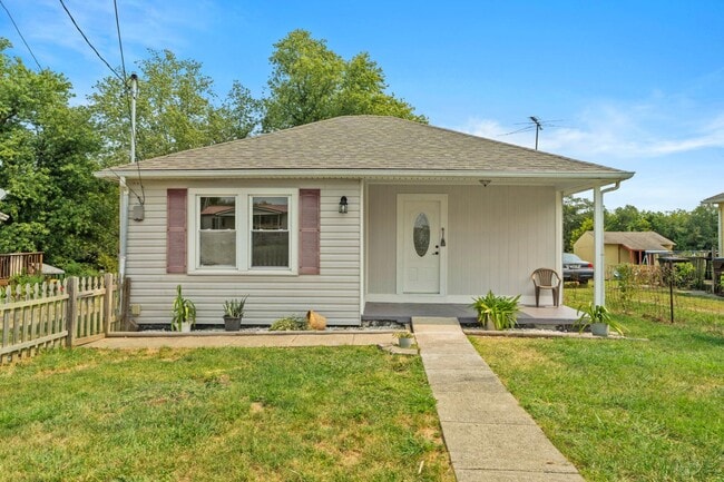 4686 Jackson Rd in Eminence, KY - Building Photo - Building Photo