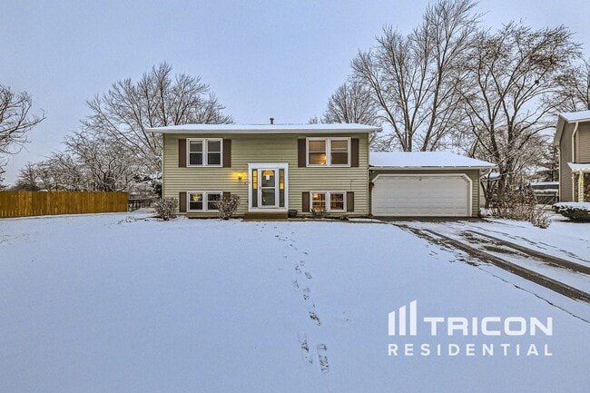 property at 1510 Farrington Ct