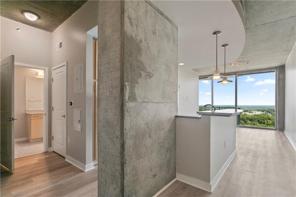 361 17th St NW in Atlanta, GA - Building Photo
