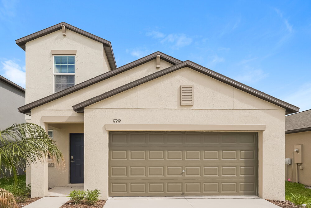 17919 Blissful Stars Dr in Lutz, FL - Foto de edificio