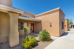 Rio Antigua Townhomes in Tucson, AZ - Building Photo