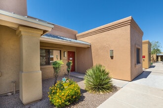 Rio Antigua Townhomes in Tucson, AZ - Building Photo - Building Photo