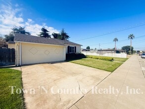 116 Hawthorne St in Salinas, CA - Building Photo - Building Photo