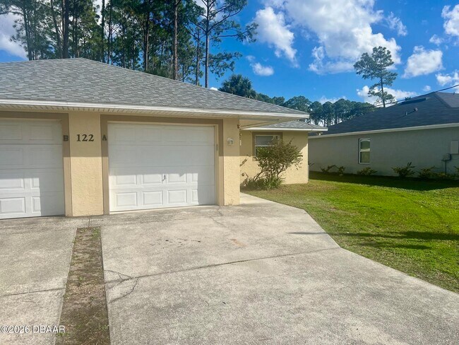 122 Ullian Trail in Palm Coast, FL - Building Photo - Building Photo