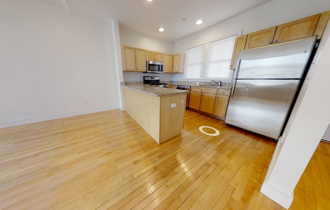 109 2nd St, Unit 106 in Cambridge, MA - Building Photo