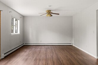 1603 Roosevelt St in Fairbanks, AK - Building Photo - Building Photo