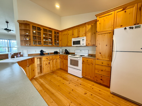 530 Glenwood Rd in Whitefish, MT - Foto de edificio - Building Photo