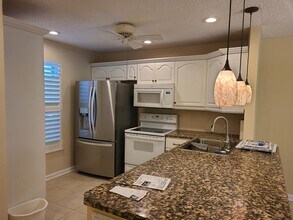 697 Marlboro Oval in Greenacres, FL - Building Photo - Building Photo